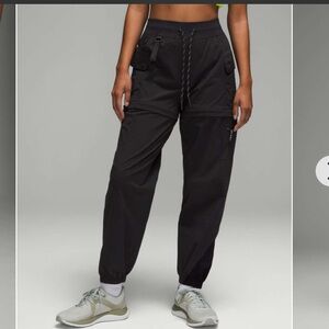 Lululemon Convertible High-Rise Hiking Jogger Size4
